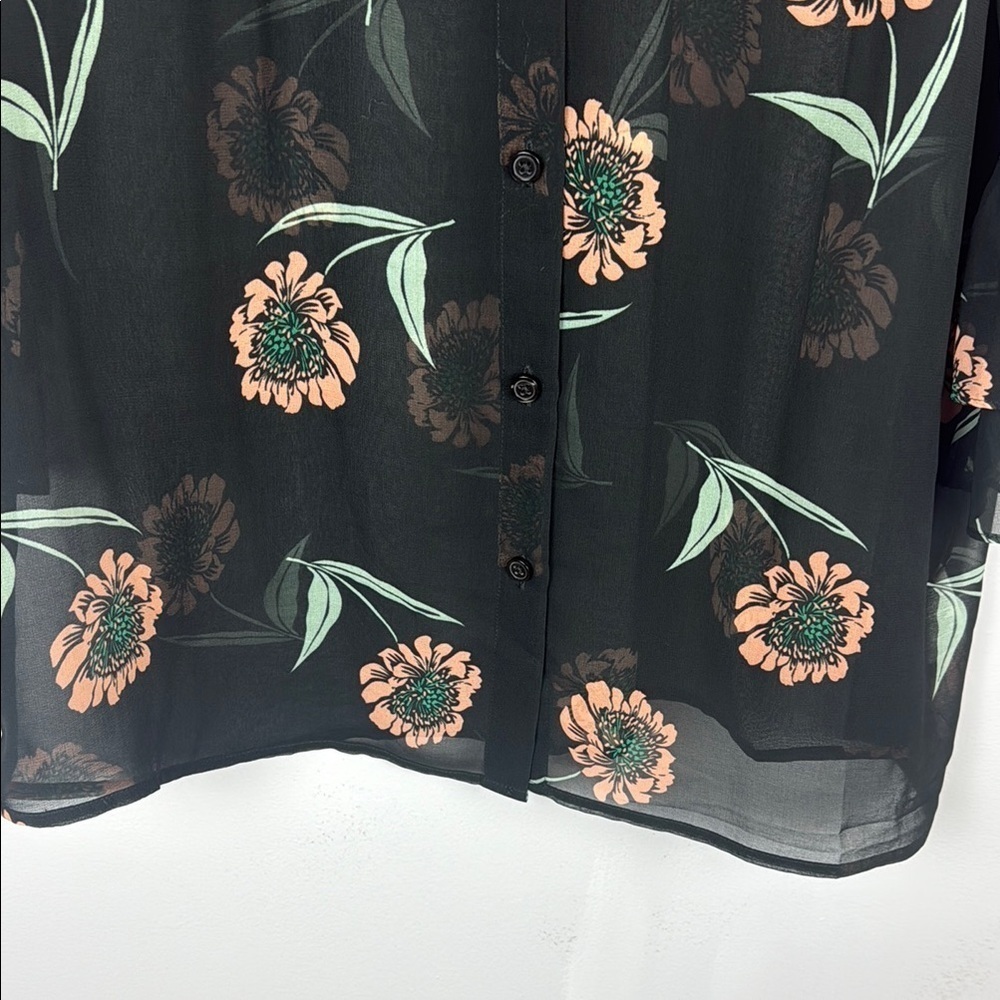 Cabi Black Floral Boxy Blouse with Ruffled Bell Sleeves Size Large - Picture 6 of 9